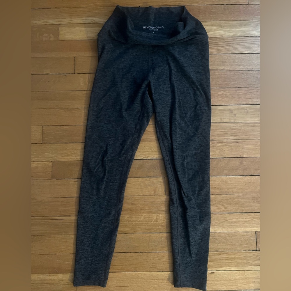 Beyond Yoga Charcoal Leggings